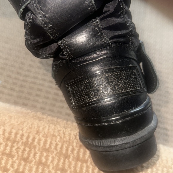 Burberry Sport real shearling nylon leather trim boots rubber sole size 40 9 euc - Picture 14 of 16